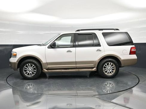 Used 2012 Ford Expedition XLT image 5