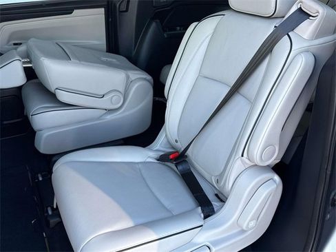 Certified 2025 Honda Odyssey Touring image 17