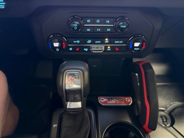 Used 2025 Ford Bronco Stroppe Edition AWD/4WD image 31