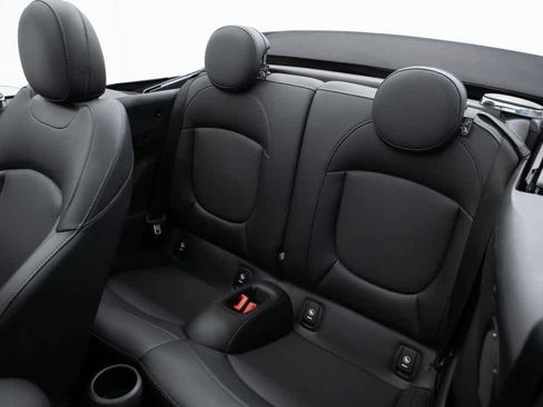 Used 2022 MINI Cooper S image 25