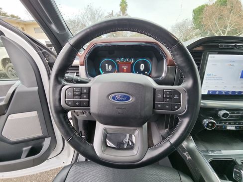 Used 2021 Ford F150 Lariat image 11