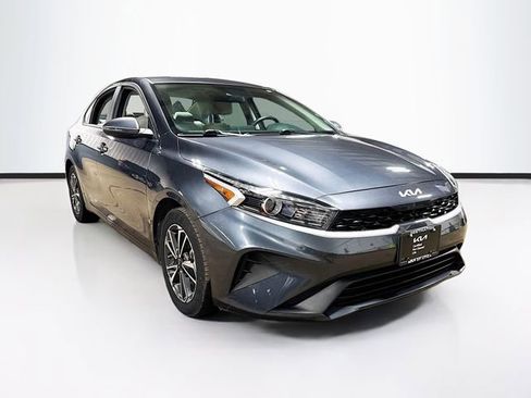 Used 2023 Kia Forte LXS w/ LXS Technology Package image 1