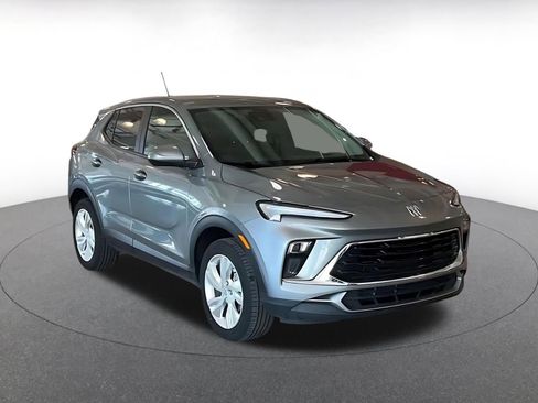 Used 2025 Buick Encore GX Preferred image 3