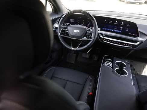 Used 2025 Cadillac Lyriq Luxury w/ LPO, Floor Liner Package image 25