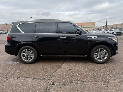 Used 2018 INFINITI QX80 4WD w/ Driver Assistance Package image 2