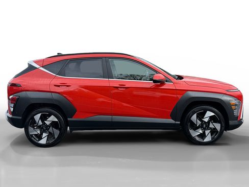 Certified 2025 Hyundai Kona Limited image 6