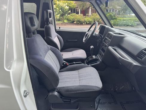 Used 1995 Suzuki Sidekick JX AWD/4WD image 12