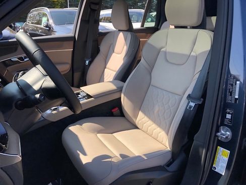 New 2026 Volvo XC90 B6 Plus w/ Protection Package Premier image 33