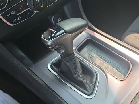 Used 2019 Dodge Charger GT RWD image 8