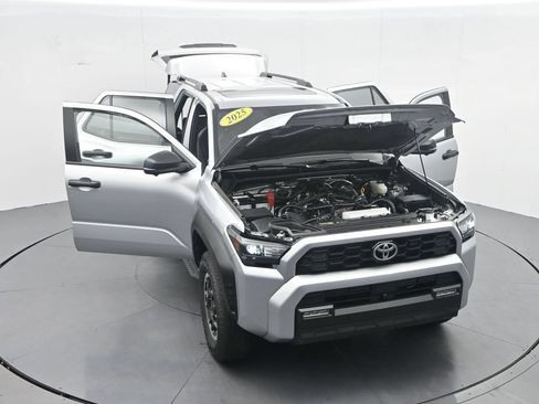 Used 2025 Toyota 4Runner TRD Off-Road Premium w/ Tow Technology Package AWD/4WD image 49