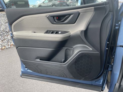 Certified 2025 Subaru Forester Premium w/ Convenience Package #1 image 15