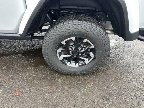 New 2026 Jeep Gladiator Rubicon image 25