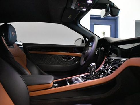 Used 2021 Bentley Continental GT Mulliner AWD/4WD image 24