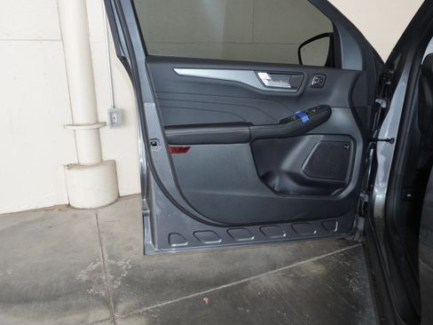 New 2025 Ford Escape Active w/ Active Premium Tech Pack image 35