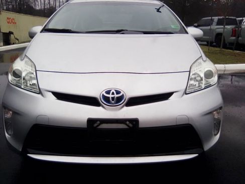Used 2014 Toyota Prius One image 15