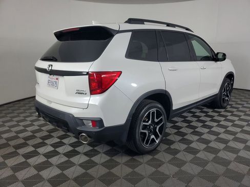 Used 2023 Honda Passport Elite image 4