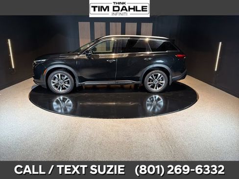 Used 2023 INFINITI QX60 Luxe AWD/4WD image 2