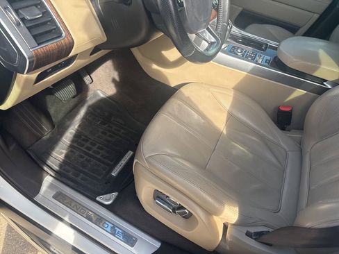 Used 2015 Land Rover Range Rover Sport HSE image 9