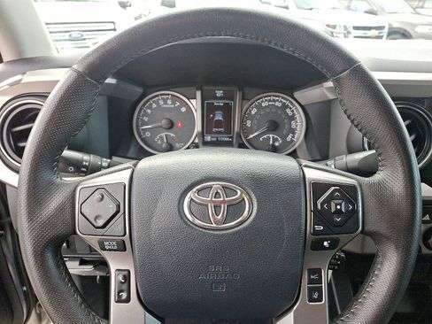 Certified 2018 Toyota Tacoma SR5 image 21