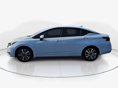 Used 2025 Nissan Versa SV w/ Trunk Package FWD image 7