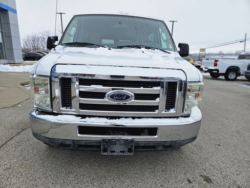 Used 2010 Ford E-350 and Econoline 350 XLT image 2