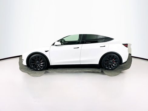 Used 2023 Tesla Model Y Performance AWD/4WD image 4
