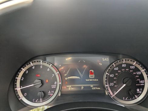 Used 2023 Toyota Highlander XLE AWD/4WD image 27