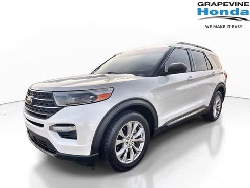 Used 2022 Ford Explorer XLT w/ Equipment Group 202A RWD image 1