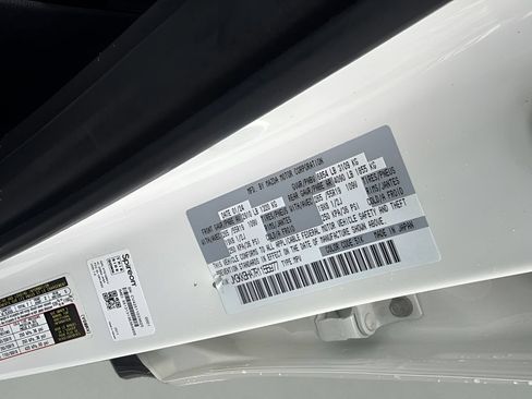 Used 2024 MAZDA CX-90 Plug-In Hybrid w/ Preferred AWD/4WD image 21
