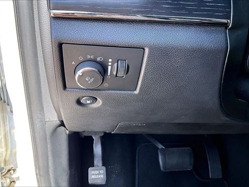 Used 2020 Jeep Grand Cherokee High Altitude AWD/4WD image 28