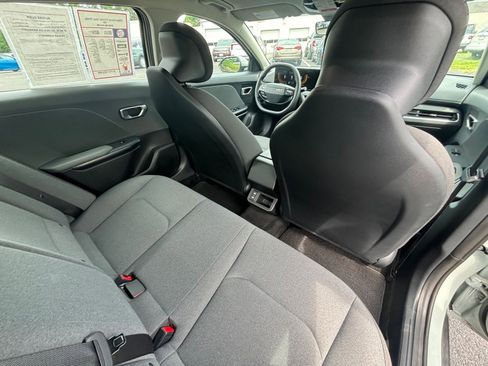 Used 2025 Kia K4 FWD image 19