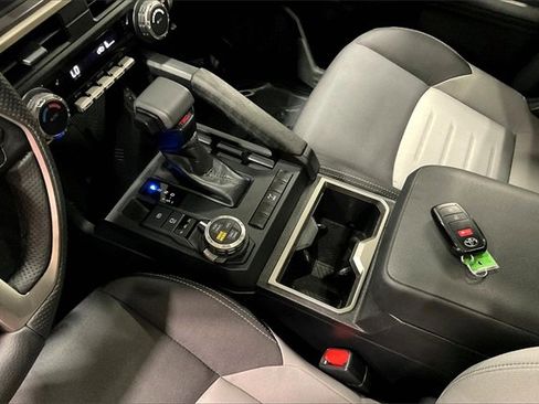 Used 2025 Toyota Tacoma TRD Off-Road w/ TRD Off Road Upgrade Package image 15