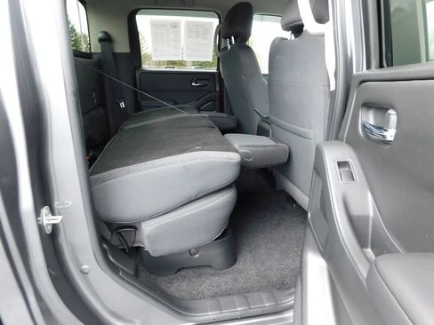 Used 2023 Nissan Frontier SV w/ SV Convenience Package image 30