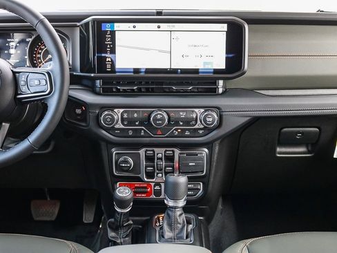 New 2026 Jeep Gladiator Mojave image 14