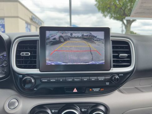 Used 2020 Hyundai Venue SEL w/ Convenience + Premium Package FWD image 33