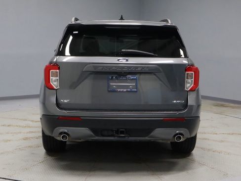 Used 2023 Ford Explorer XLT w/ Equipment Group 202A AWD/4WD image 11
