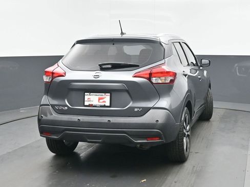 Used 2020 Nissan Kicks SV image 4
