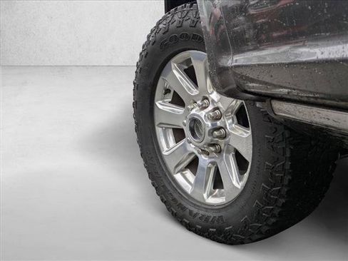 Used 2017 Ford F250 Platinum w/ Platinum Ultimate Package image 10