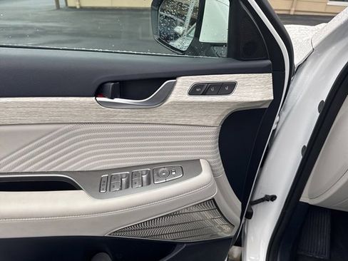 Used 2023 Hyundai Palisade Calligraphy image 9