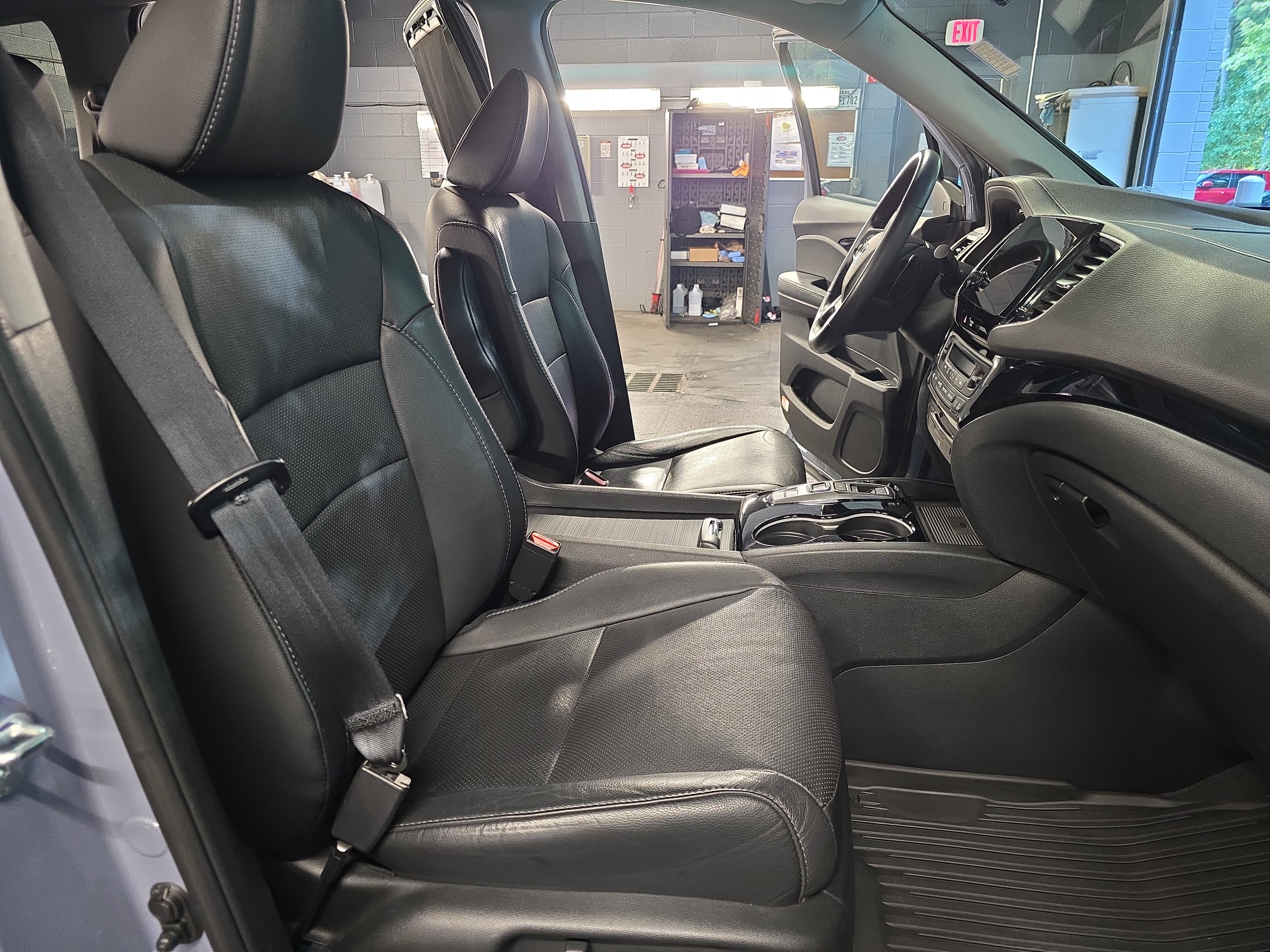 Used 2022 Honda Pilot Elite image 10