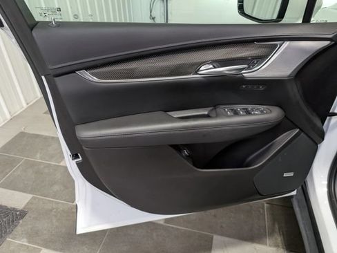 Used 2021 Cadillac XT5 Sportv w/ LPO, Floor Liner Package AWD/4WD image 13
