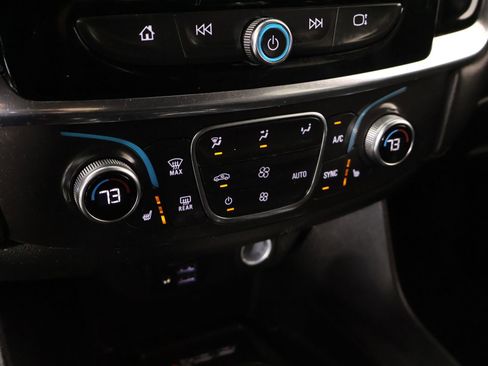Used 2023 Chevrolet Traverse RS w/ LPO, Floor Liner Package FWD image 7