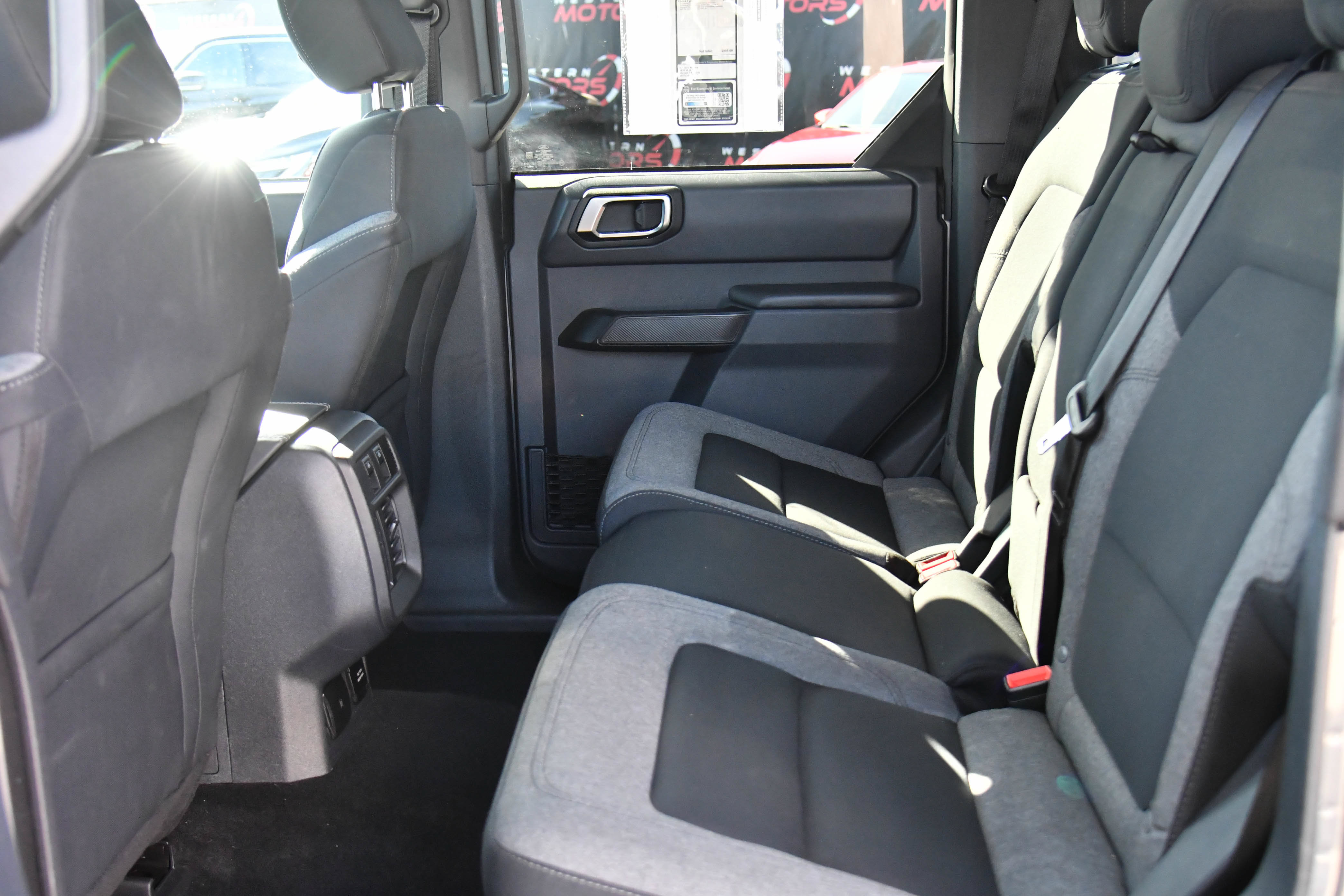 Used 2025 Ford Bronco Big Bend AWD/4WD image 38