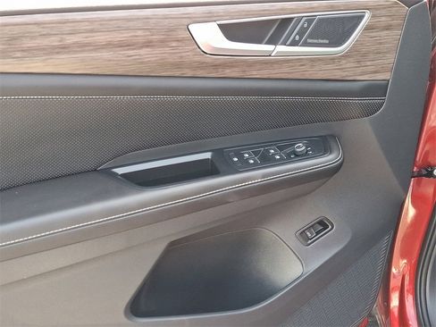 Used 2024 Volkswagen Atlas SEL Premium R-Line image 13