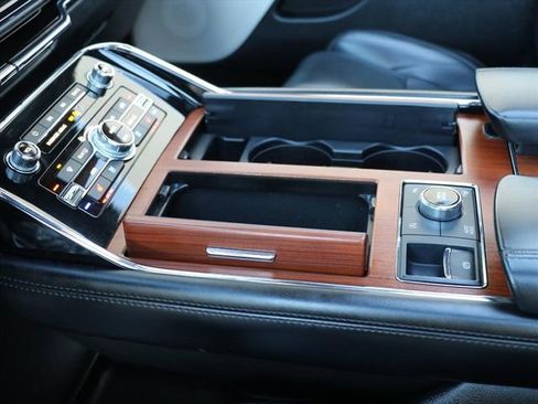 Used 2020 Lincoln Navigator Reserve w/ Equipment Group 208A Reserve image 29