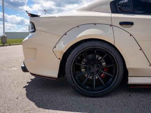 Used 2016 Dodge Charger SRT Hellcat w/ Harman/Kardon Audio Group RWD image 10