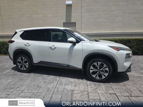 Used 2021 Nissan Rogue SV FWD image 1