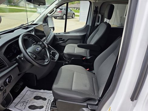 Used 2024 Ford Transit 350 XLT RWD image 5