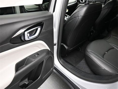 New 2026 Jeep Compass Limited image 14