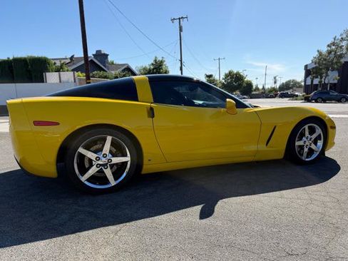 Used 2008 Chevrolet Corvette Coupe w/ Preferred Equipment Group RWD image 8